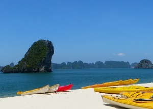 Kano's Bai Tu Long Bay - individuele rondreis Vietnam - Puur Azië