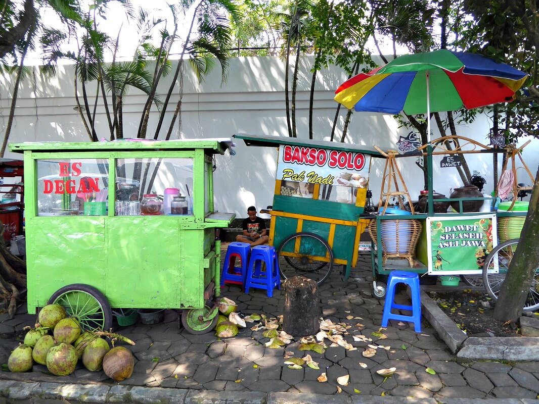 Eetkraampjes Solo - Java - individuele rondreis Indonesië - Puur Azië