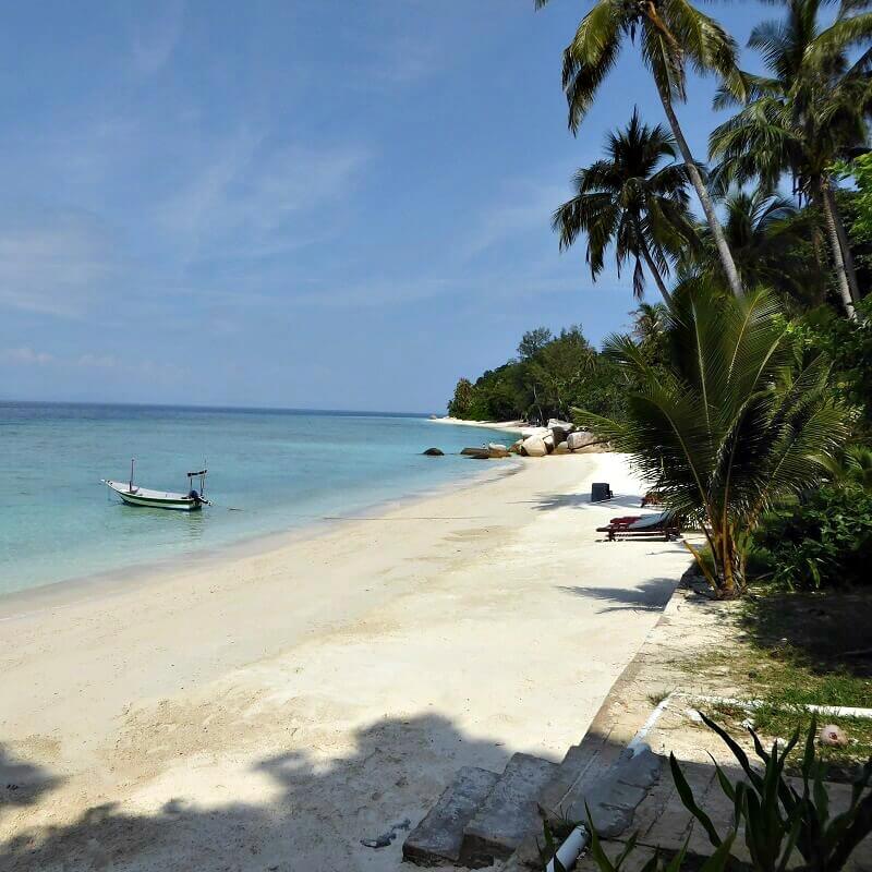 Bounty strand Lang Tengah - Puur Azië